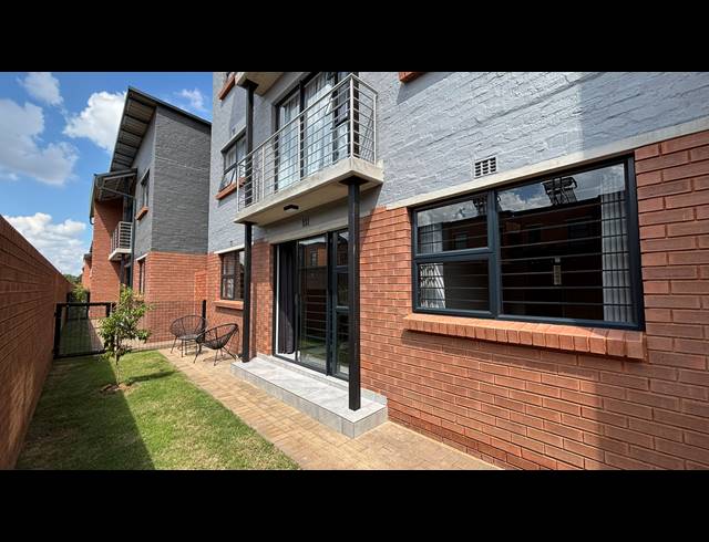 2 BEDROOM APARTMENT FOR SALE IN SINOVILLE